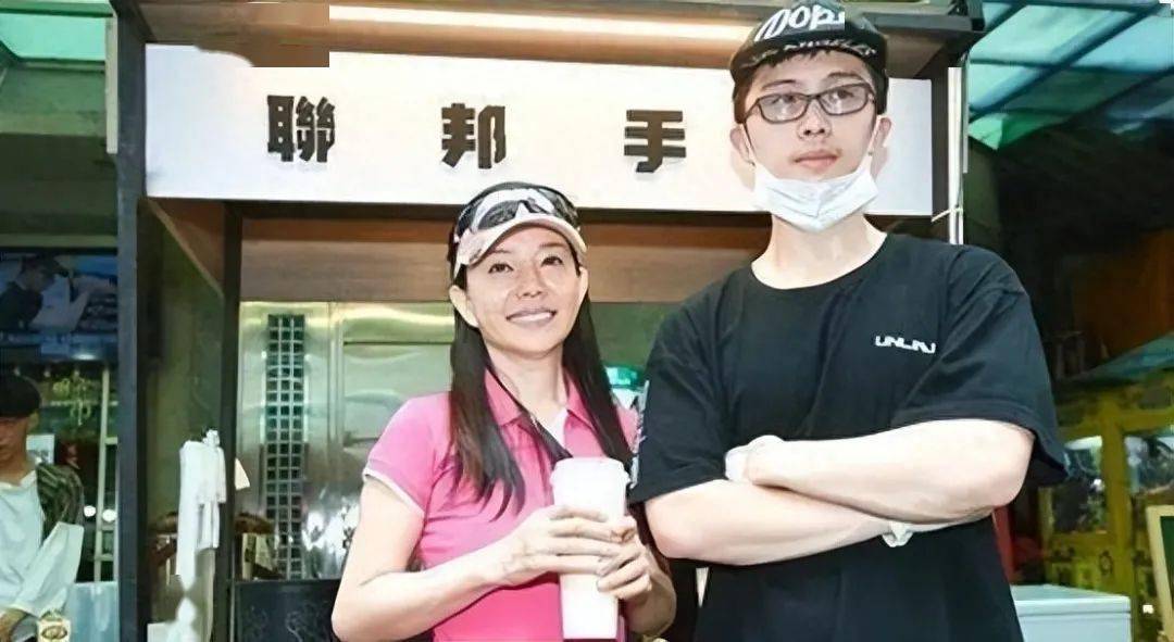 12年,同床15年,"畸形"母爱害了两代人,结局太唏嘘_孙安佐_狄莺_母亲