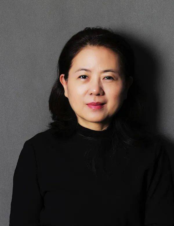 阿 舍阿娜河畔黎静荷 唐小林命运浪潮中的奋进者——评李飞熊长篇小说