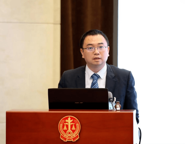 王竹教授,四川大学法学院二级教授,博士生导师,四川智慧社会智能治理