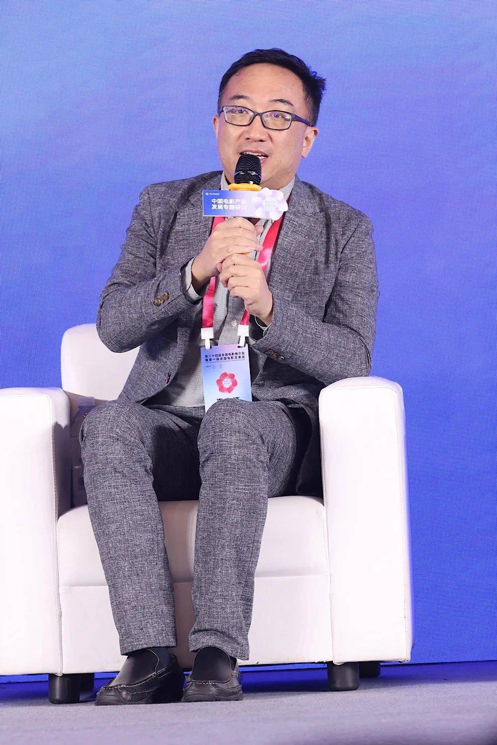 总裁李捷在北京万达文旅产业集团副总裁兼万达电影执行总裁陈洪涛看来