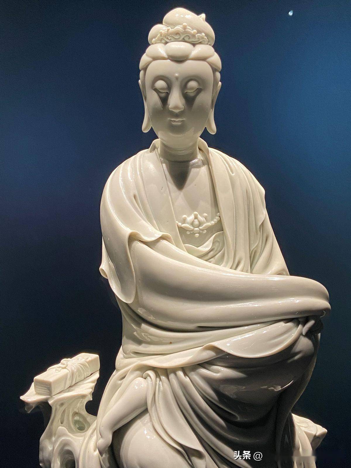 国博德化瓷:何朝宗的观音像,真的高出一筹吗?_瓷塑_作品_含量