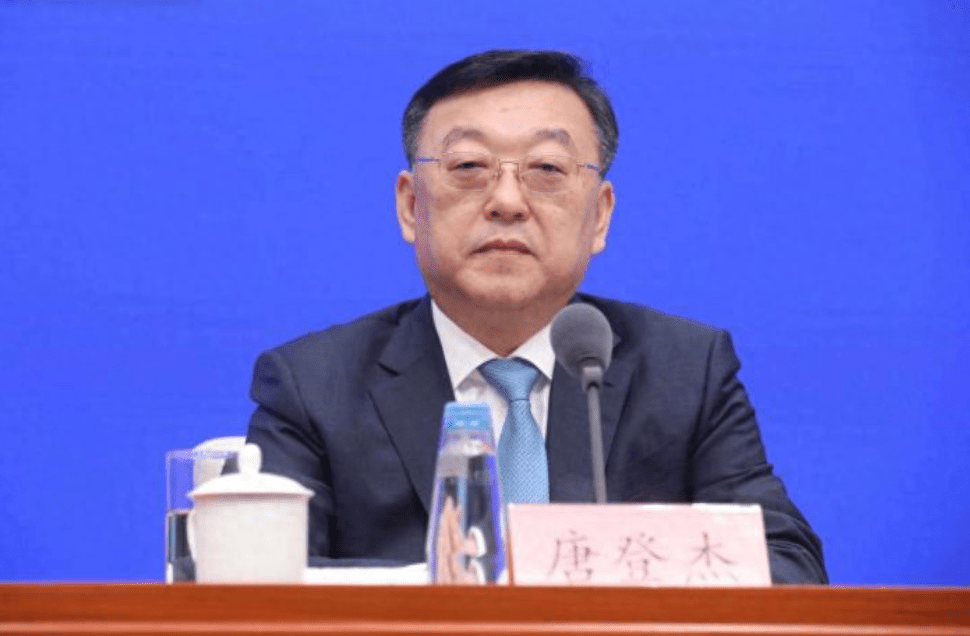 38岁升任副省级的他,赴地方任省委书记_蓝佛安_山西省委_唐登杰