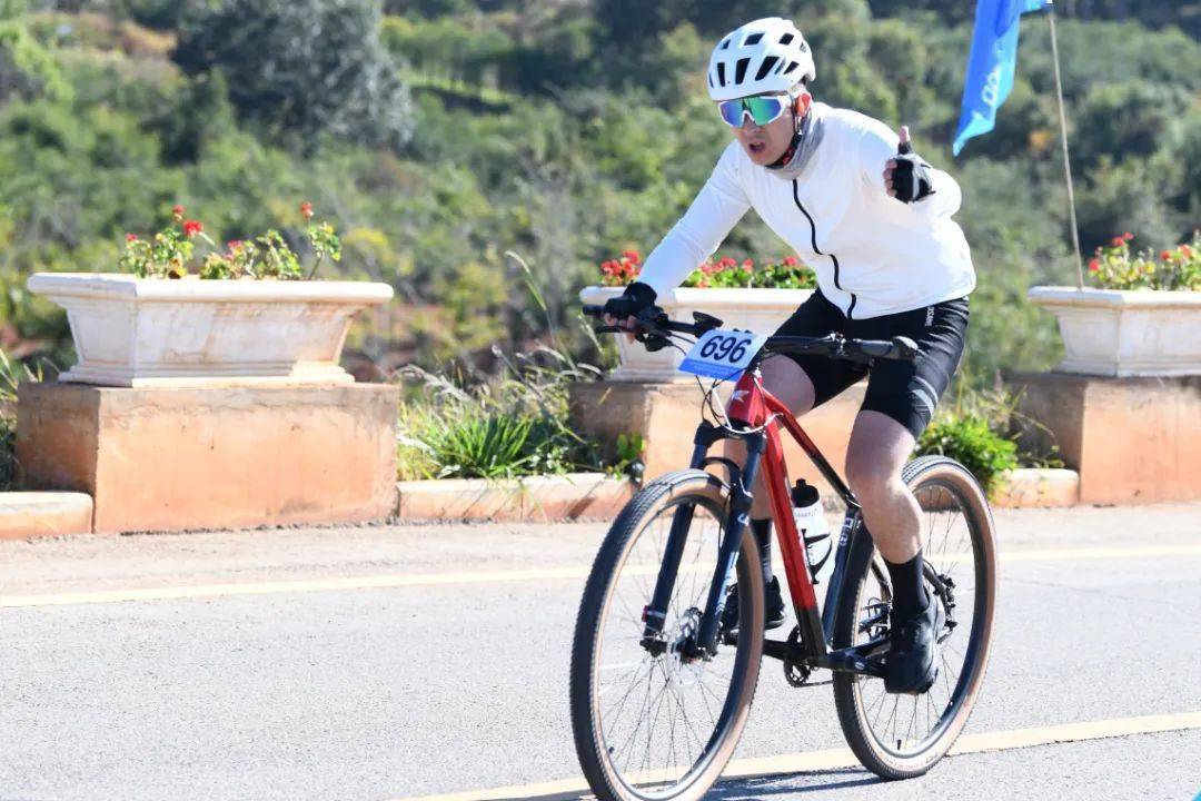 大理环洱海自行车赛"破风骑寻"_比赛_参赛选手_赛事