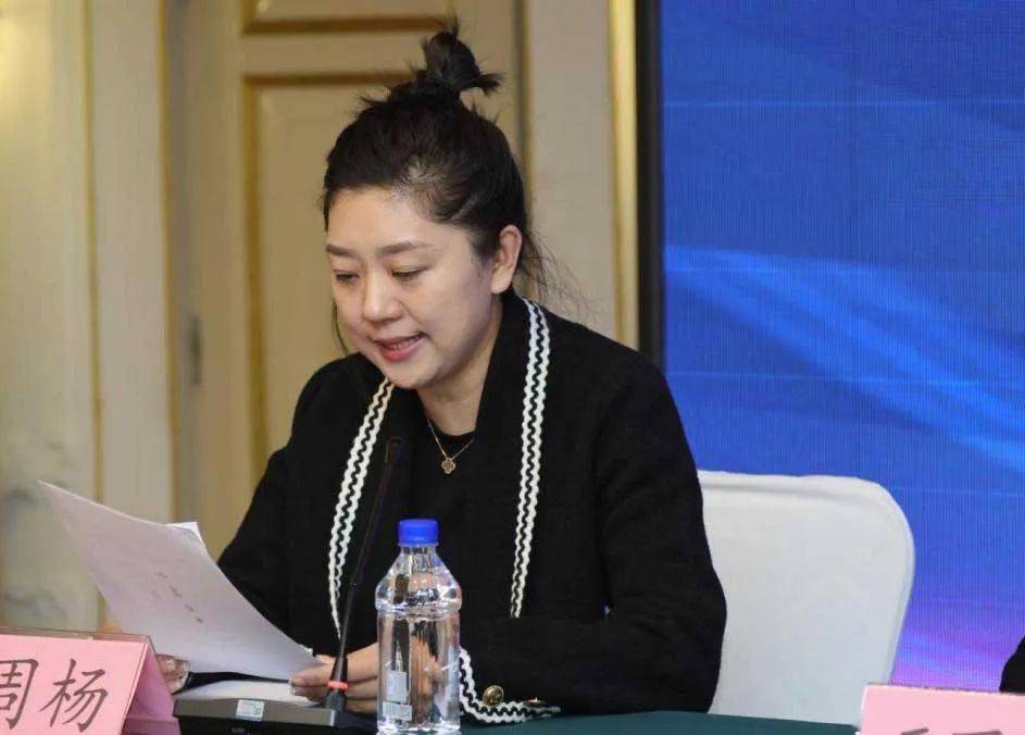 省中医药学会副秘书长周杨主持会议据韩凤娟主委介绍,本次会议邀请