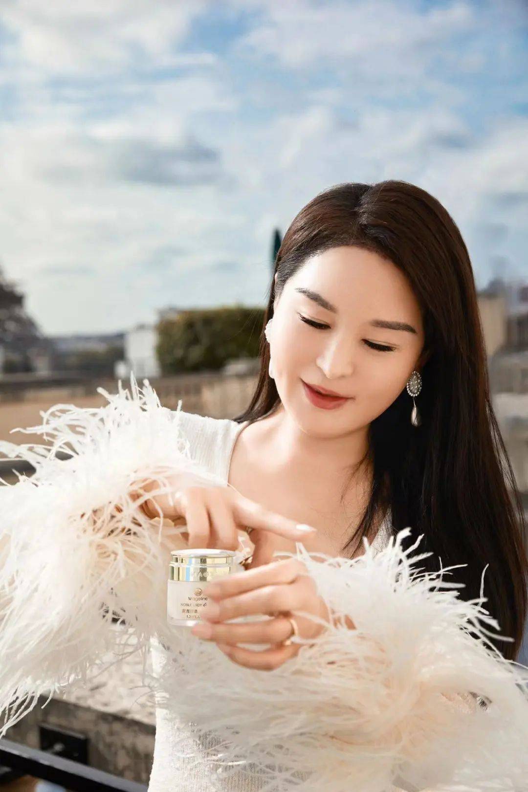 素颜进化成美_麦吉丽_品牌_郭苗