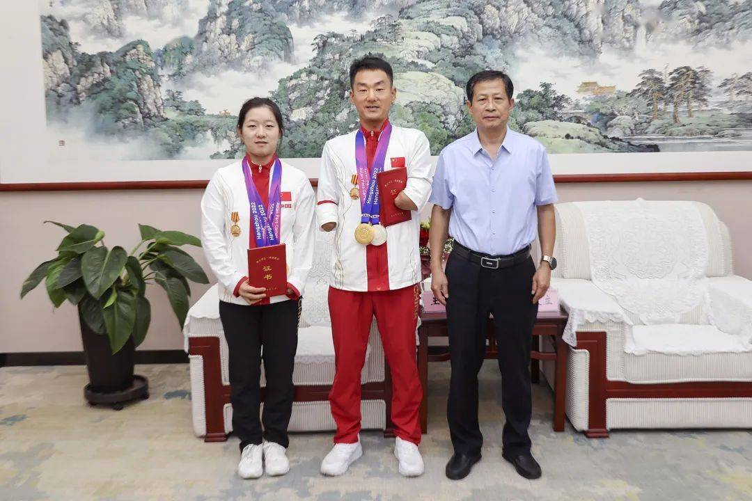 本届亚残运会上,商丘运动员王献和季子贤共获得3