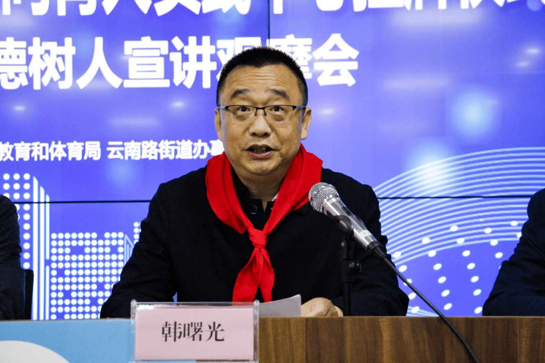 云南路街道政协联络室副主任韩曙光介绍说,下一步,街道办事处将继续