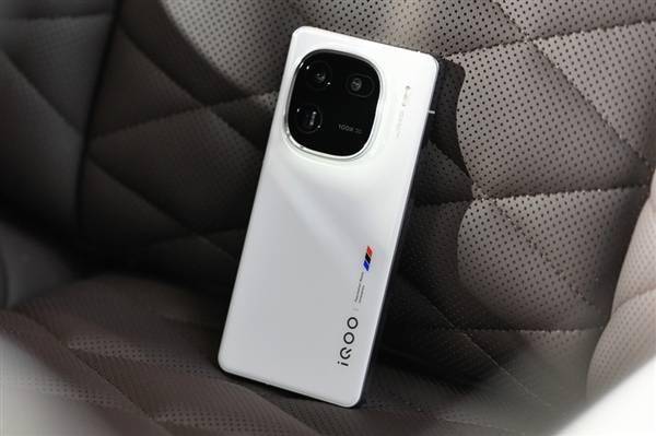 供应链原料成本上涨 产品经理：iQOO 12定价让团队十分纠结(图1)
