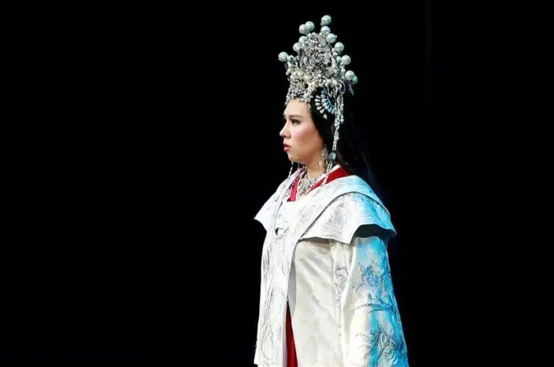 【媒体转载】中央歌剧院来汉演出《图兰朵》 观众尽享世界经典歌剧之