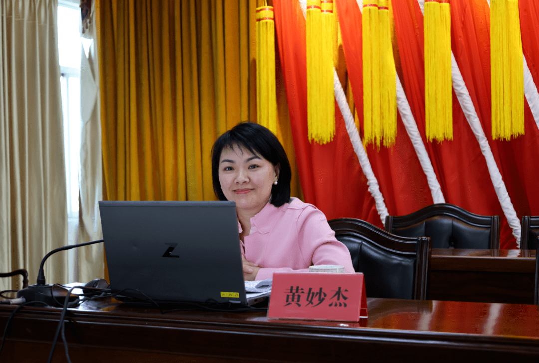 广东广播电视台汕头记者站站长,首席记者黄妙杰黄妙杰站长强调,新闻