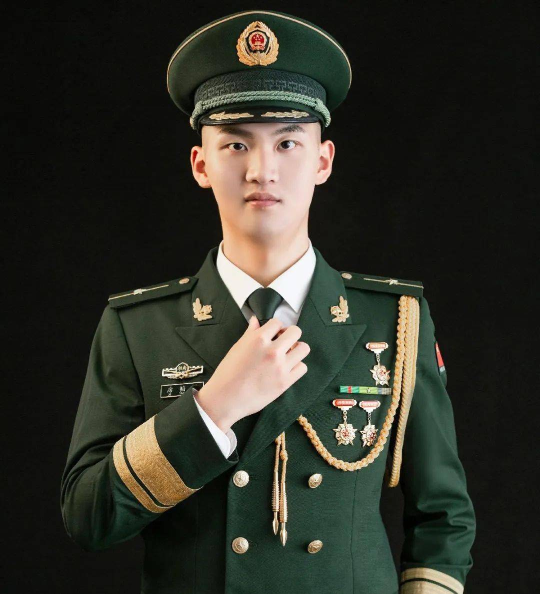 00后少尉排长,在边关牺牲_席韬淇_雷锋_长沙