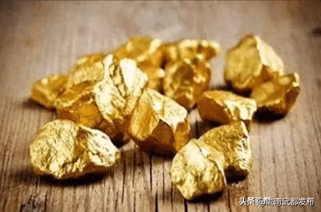 黄金那么珍贵,古人为何喜欢用来自杀?黄金无毒为何一吞就死呢?_古代_金子_象征