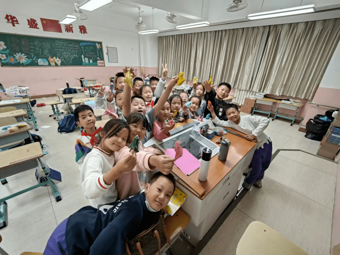 华新小学:多彩课程"促成长,课后服务筑幸福_锻炼_活动_能力