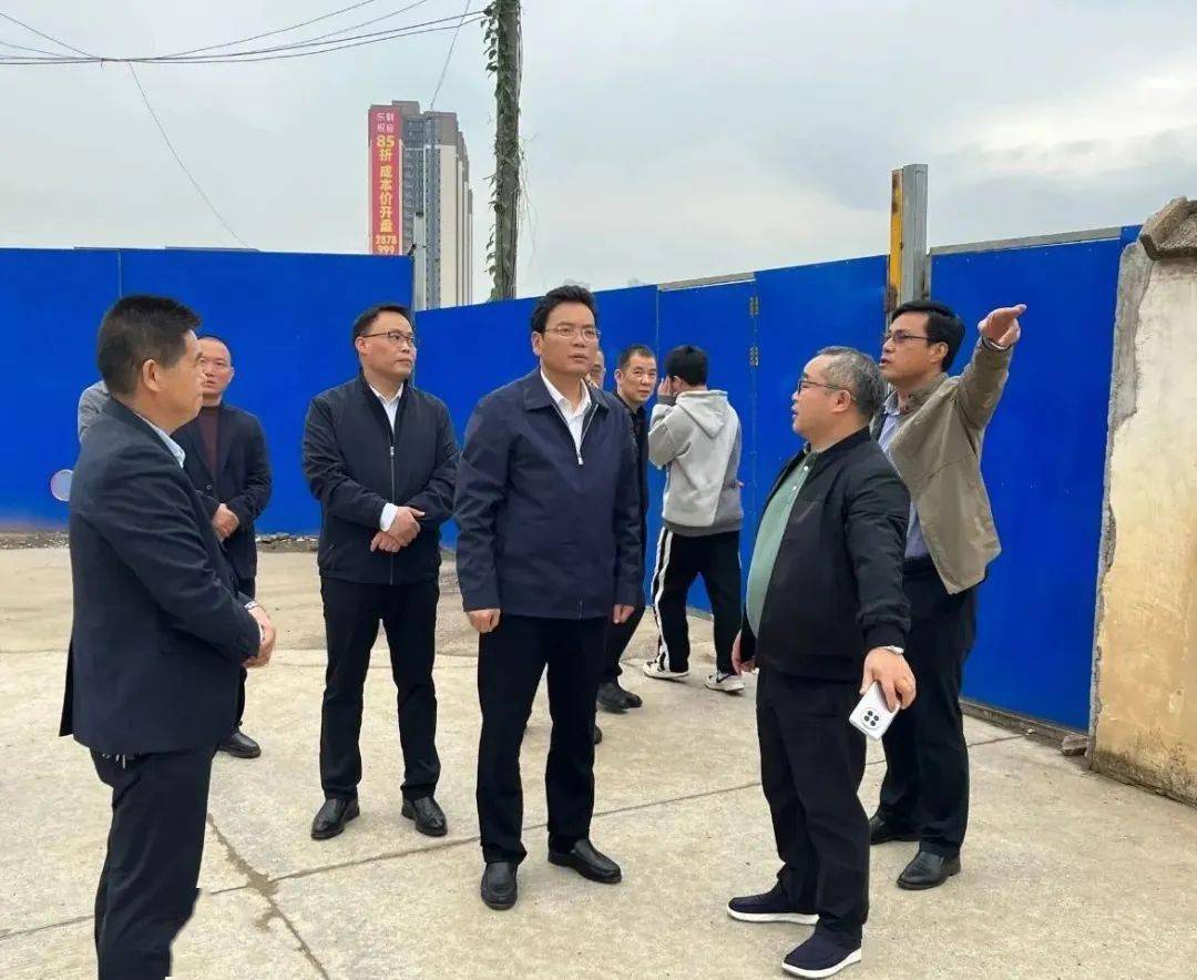 永定区劳模工匠评选表彰工作领导小组第一次会议召开 / 王学军调研楚