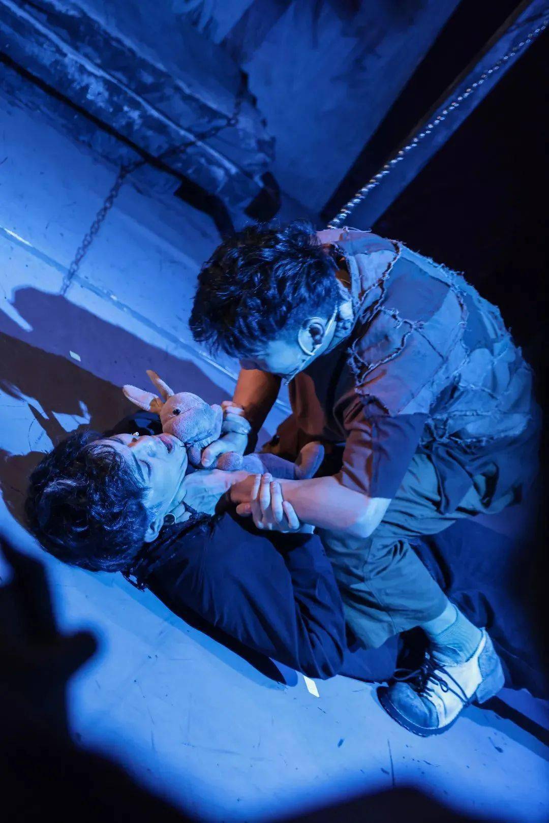 今日二轮开票 | 亚洲大厦环境式惊悚悬疑剧《窒息》