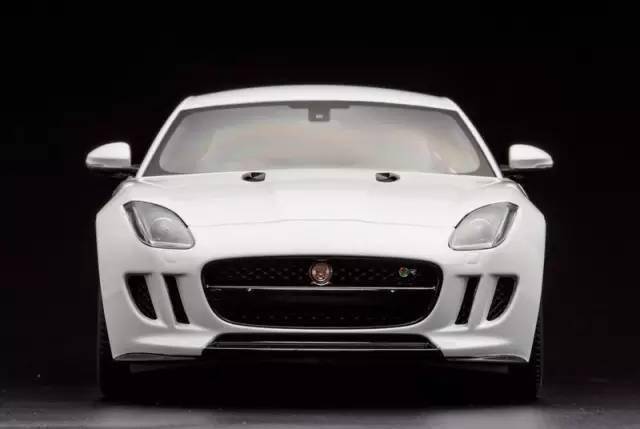 重制,aa塑料的捷豹f-type r,注定难逃特价的命_搜狐汽车_搜狐网