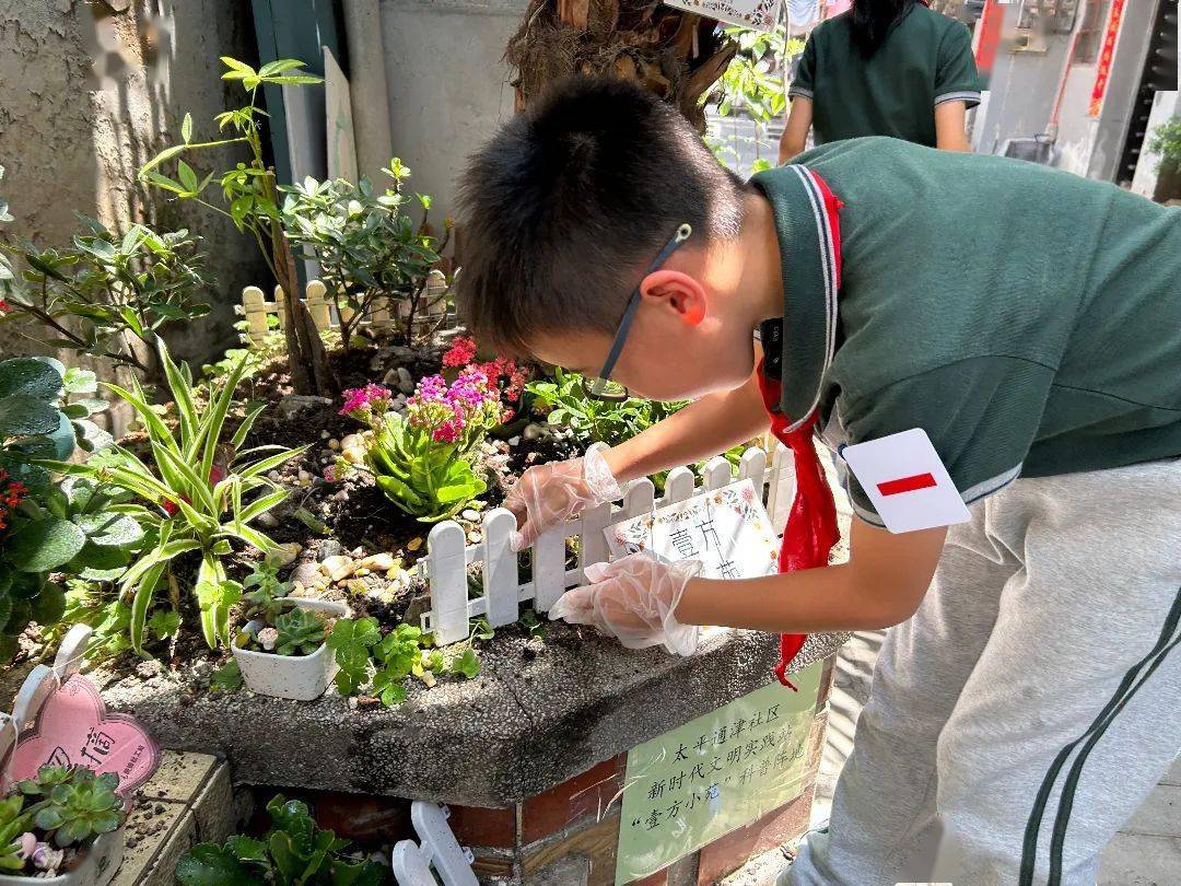 這條街牆繪又