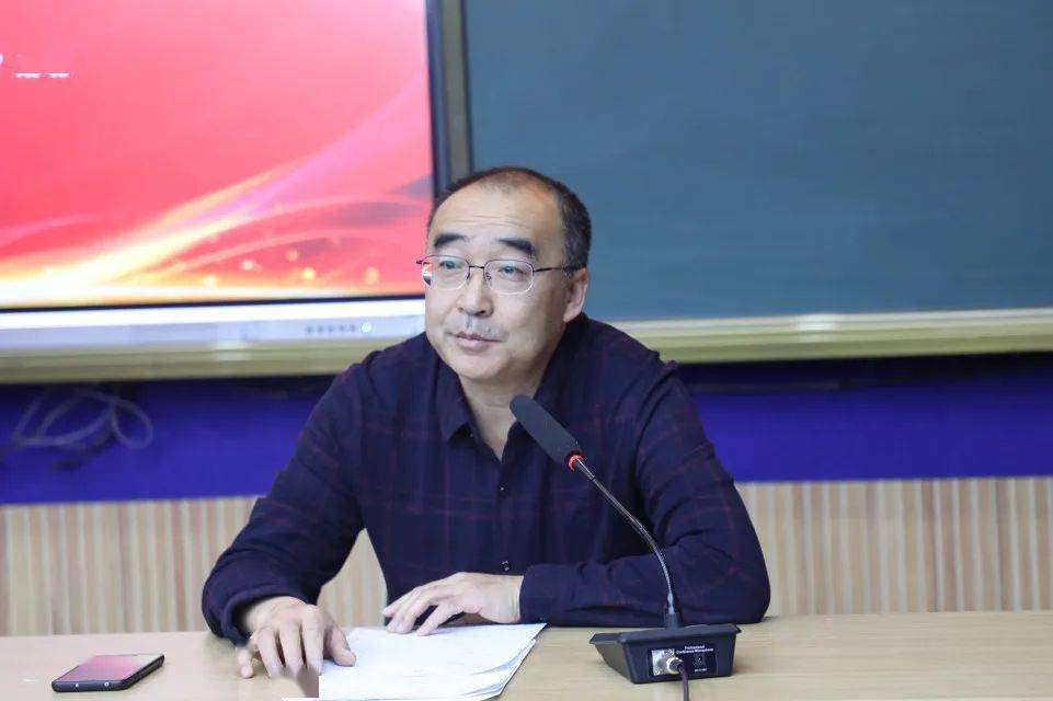 【校园动态】追光而遇有思,沐光而行致远——通辽二中高中部开展教师