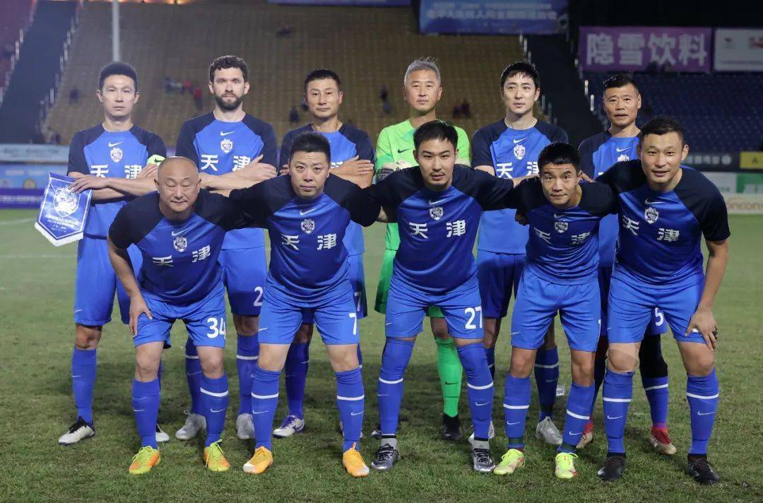 本场比赛,天津老甲a队主教练石勇派出了翟保毅;刘巍,高玉勇,谭望嵩,宋