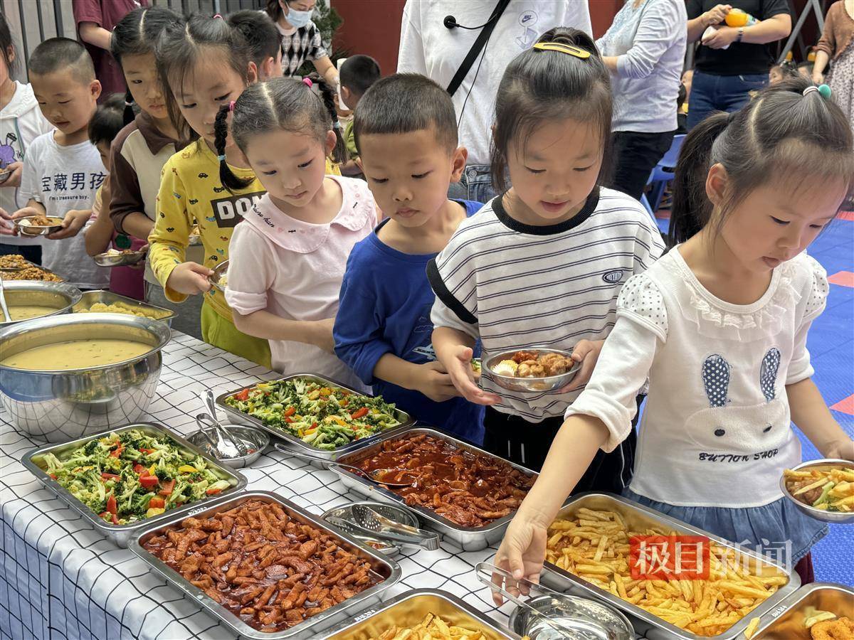 “我的午餐 我做主”——东方艺术幼儿园迎新春大班自助团圆火锅_活动