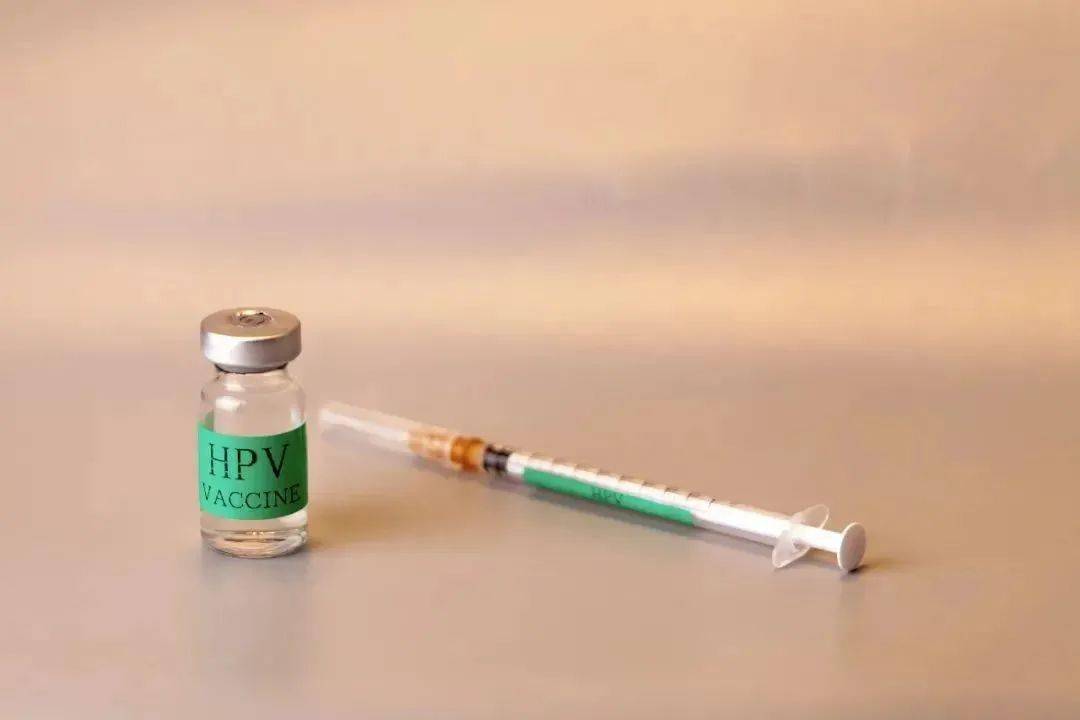 身上长了小肉瘤,竟是感染了 hpv?(九价三针 4340 元起_传播_疫苗_危型