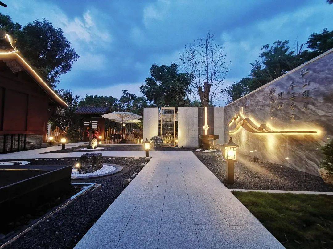 偷得浮生半日闲!