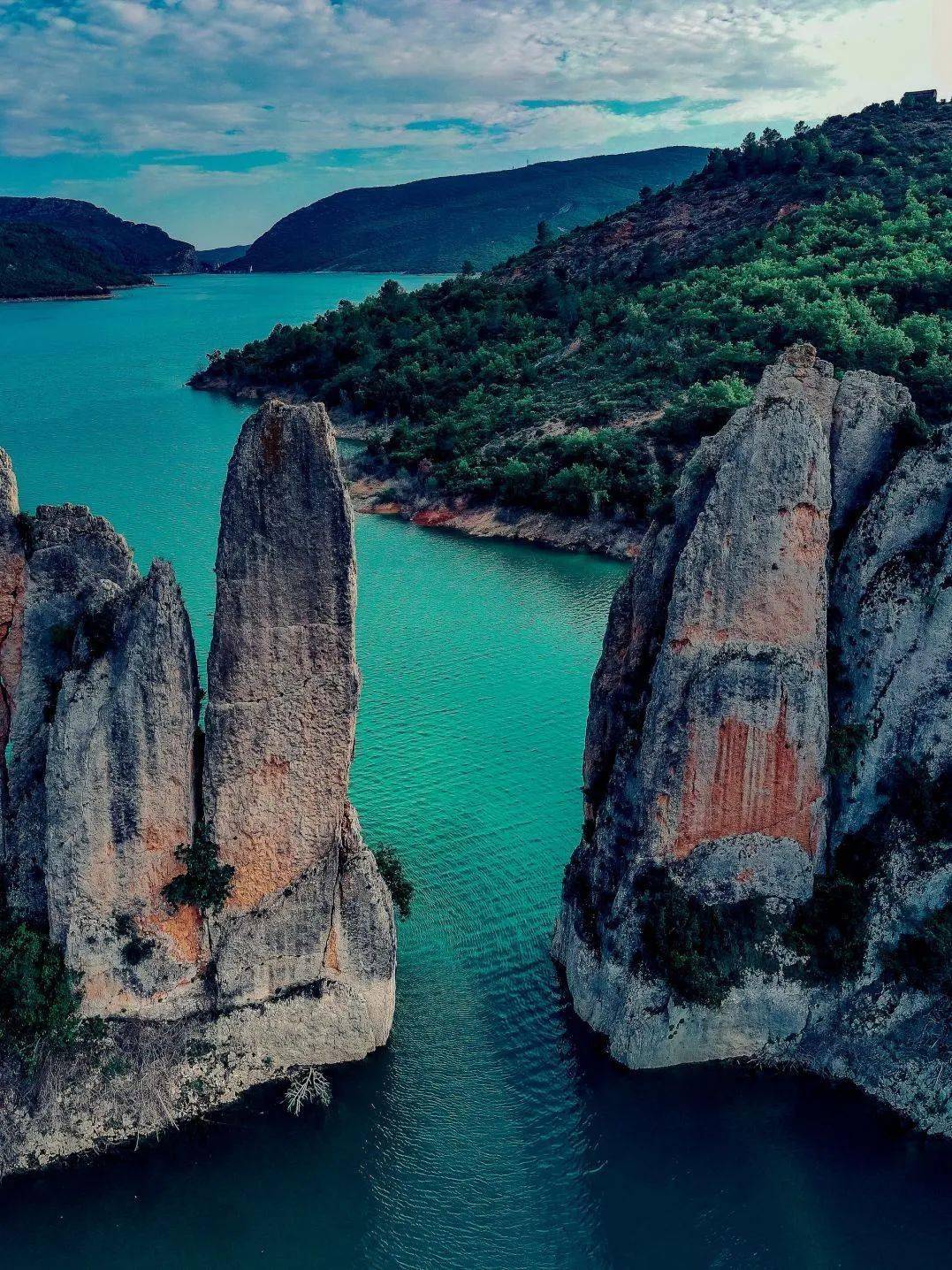 西班牙国界处,被权威认证的"野"有多野?_韦斯卡_山脉_比利牛斯