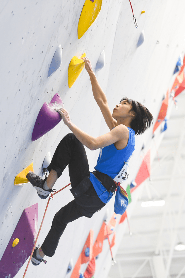 成都姑娘陈宣臻攀岩摘银_难度_决赛_选手