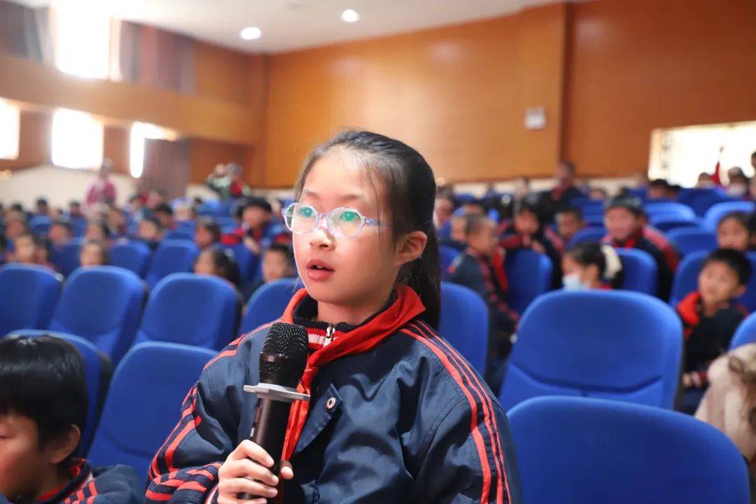 名家进校园·"笨狼妈妈"汤素兰走进长郡月亮岛第二小学 | 岳麓书会