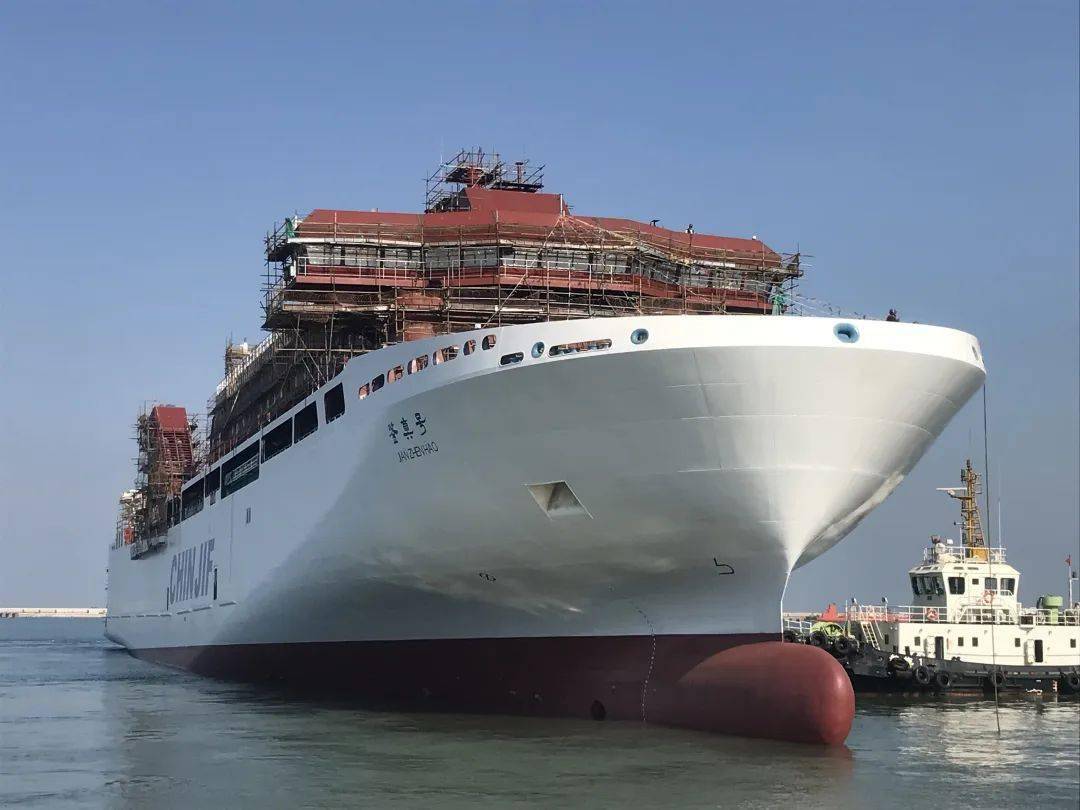 目前运营中的第二代"新鉴真"号于1994年4月投入运营,替代从1985年开始