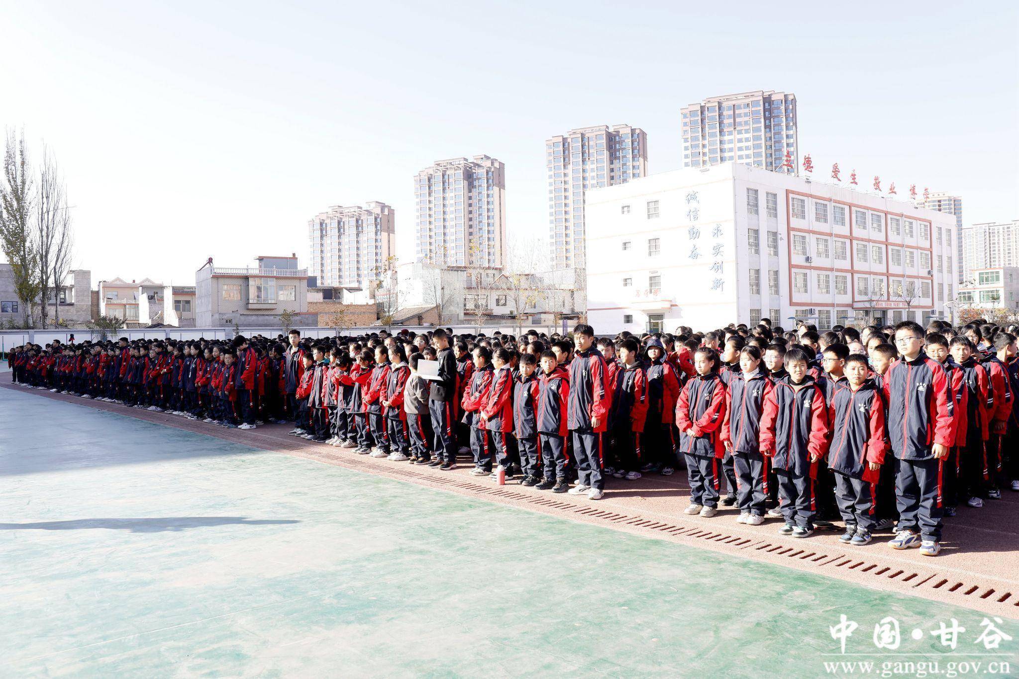 甘谷县红十字会应急救护知识"进校园"活动走进康庄中学_培训_师生