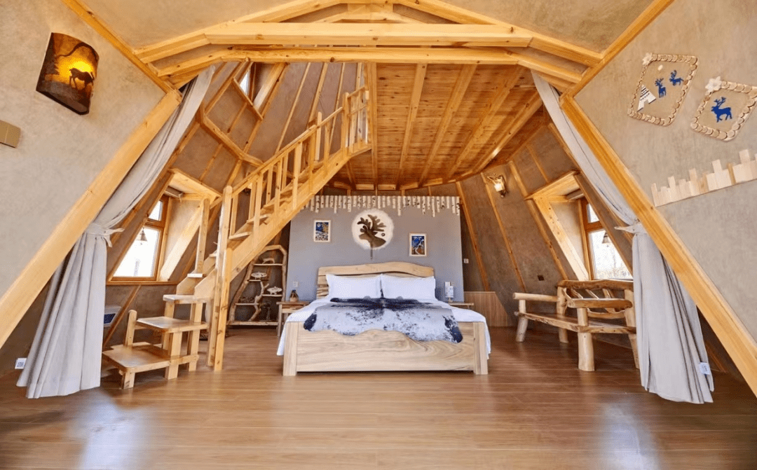 民宿内部20间以河流命名的撮罗子象征着使鹿鄂温克族人一路迁徙的艰难