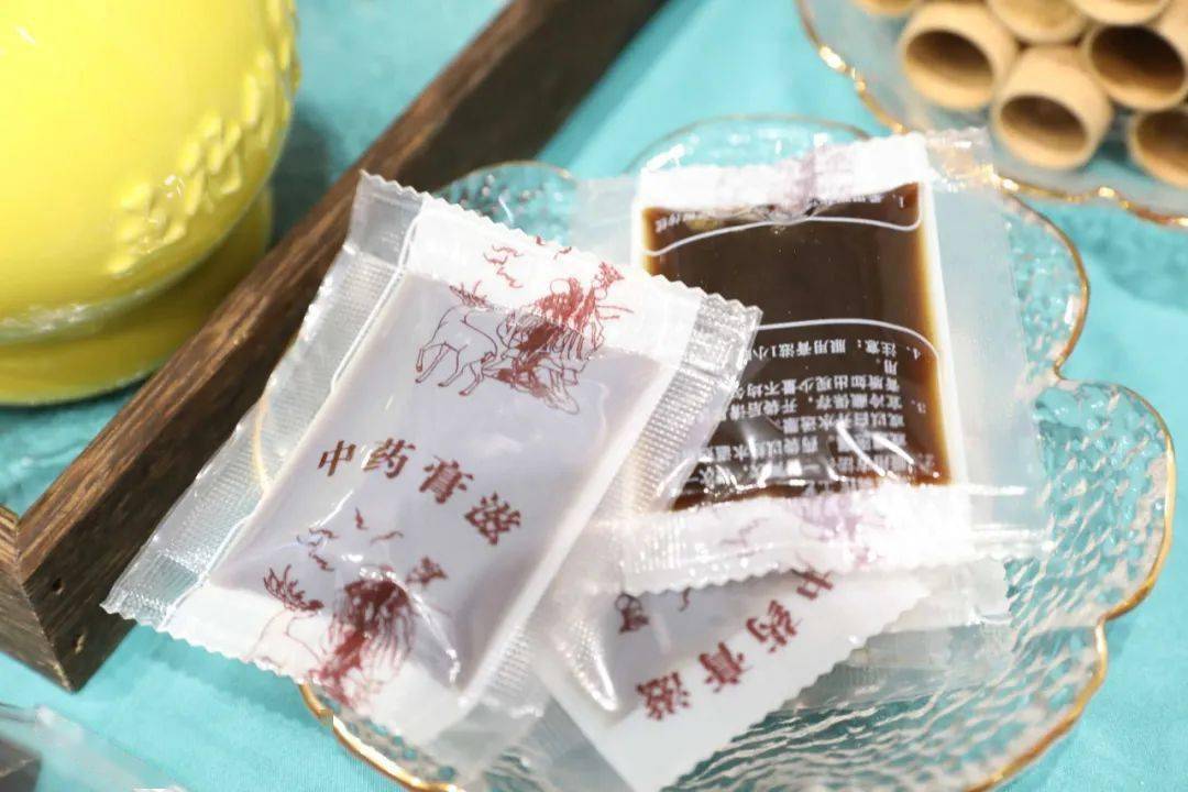 膏方义诊进社区 服务百姓"零距离"_青岛_中药_山东