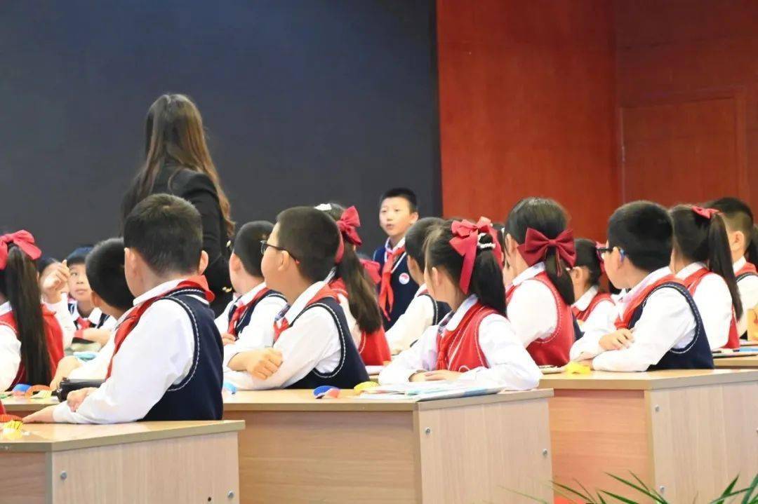 四川广元市利州区南鹰小学开展2023秋季生本教育教学课堂专题研讨活动