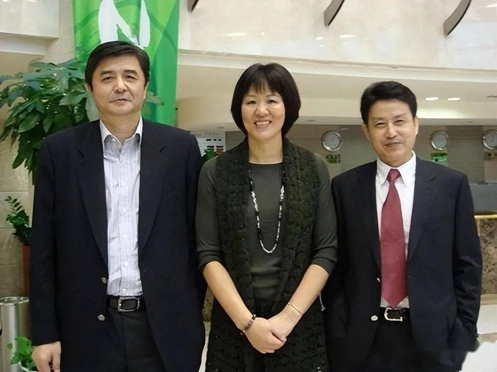 在汪嘉伟的指导下,中国男排战术水平快速提高,周建安,郑亮等一批队员