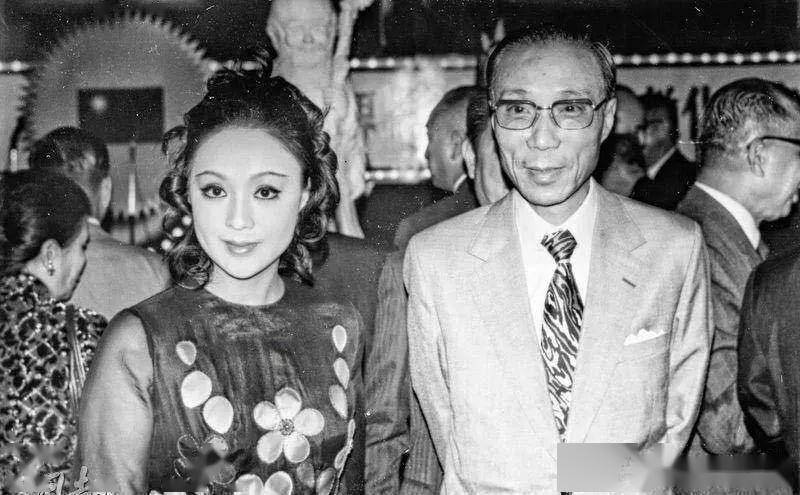 "娃娃影后"李菁:曾为影后,晚年赌光家产,孤独离世_邵氏_豪宅_明星