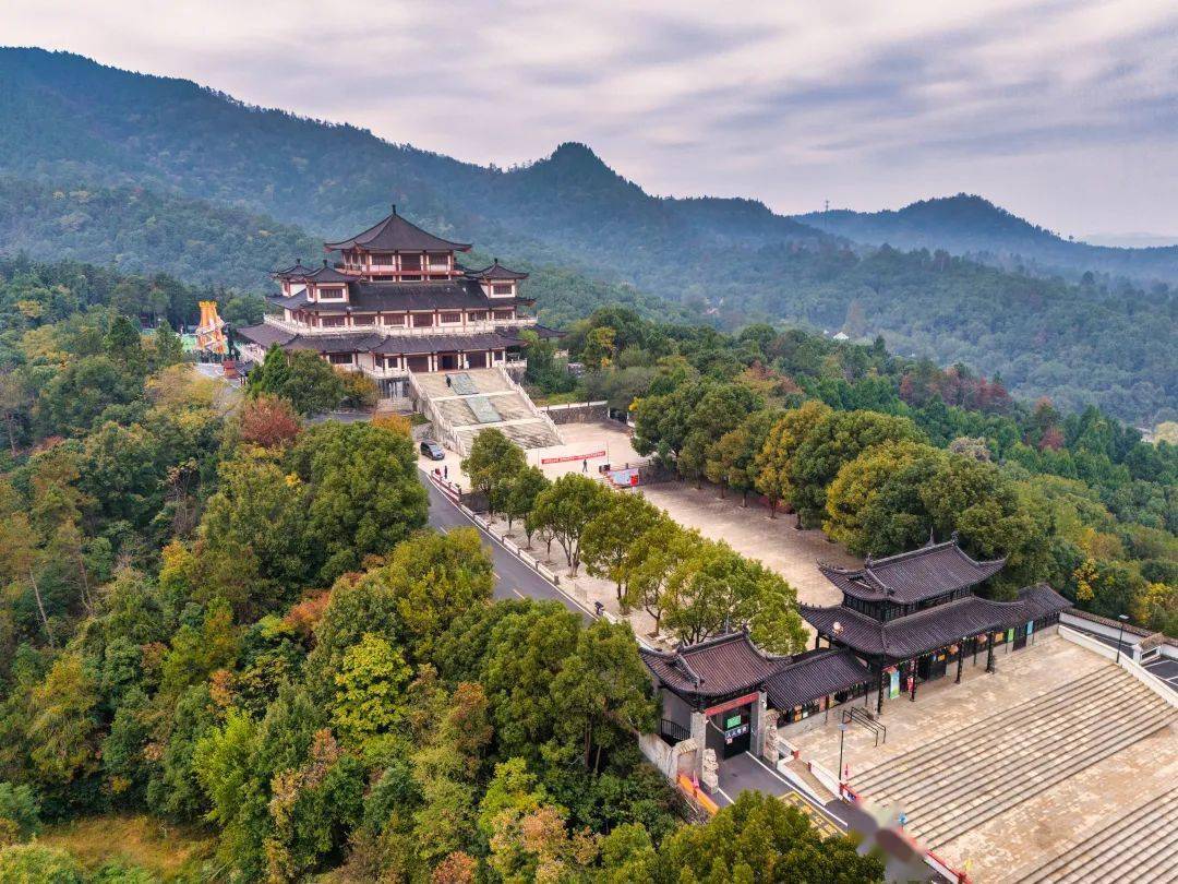 【聚焦】湖北摄影名家主题采风深扎创作活动走进安陆白兆山_李白_孝感