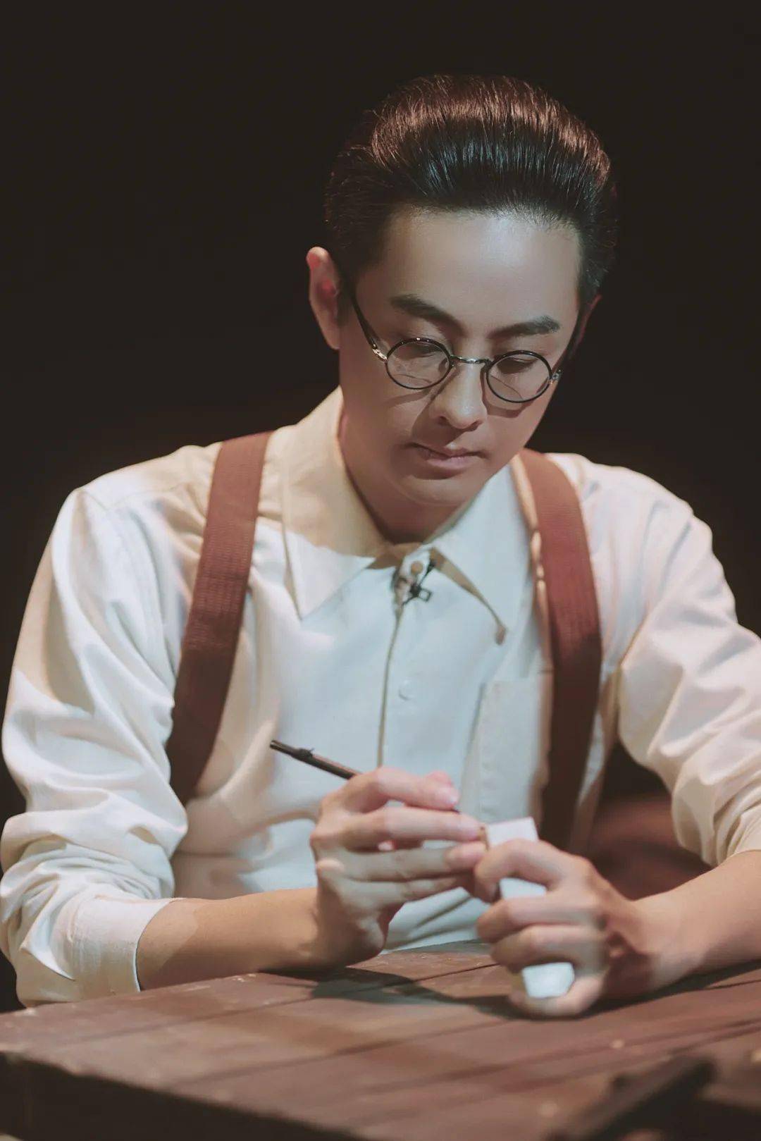 施夏明单雯