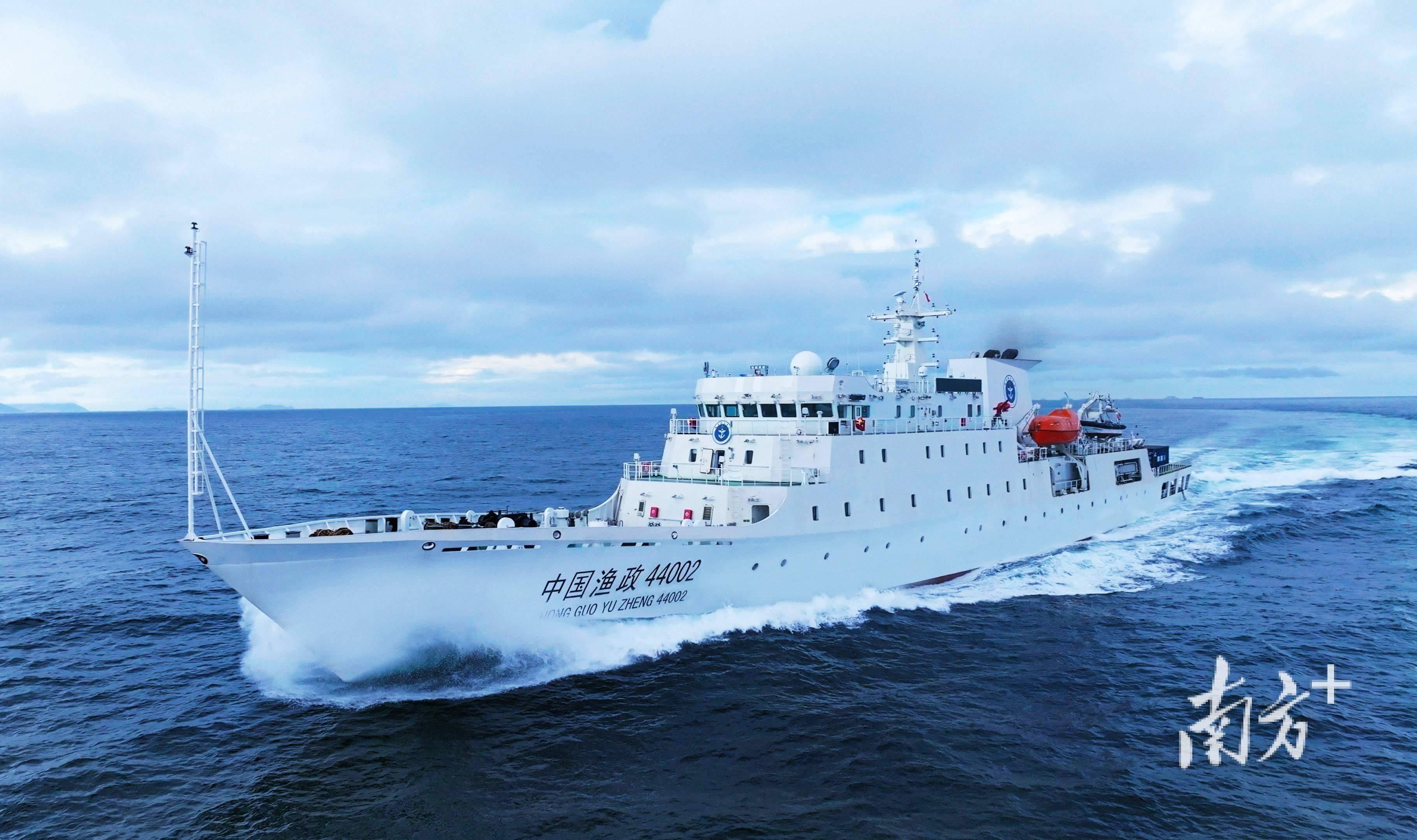 广东首艘3000吨级海洋执法船中国渔政44002船入列