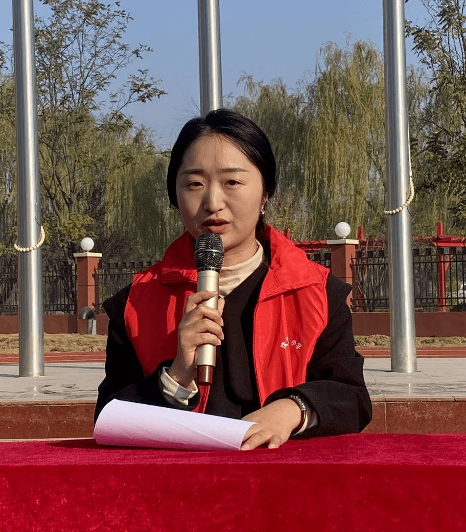 涂新茹张青青,涂新茹,王冲等十位教师在本次评选中脱颖而出,涂新茹