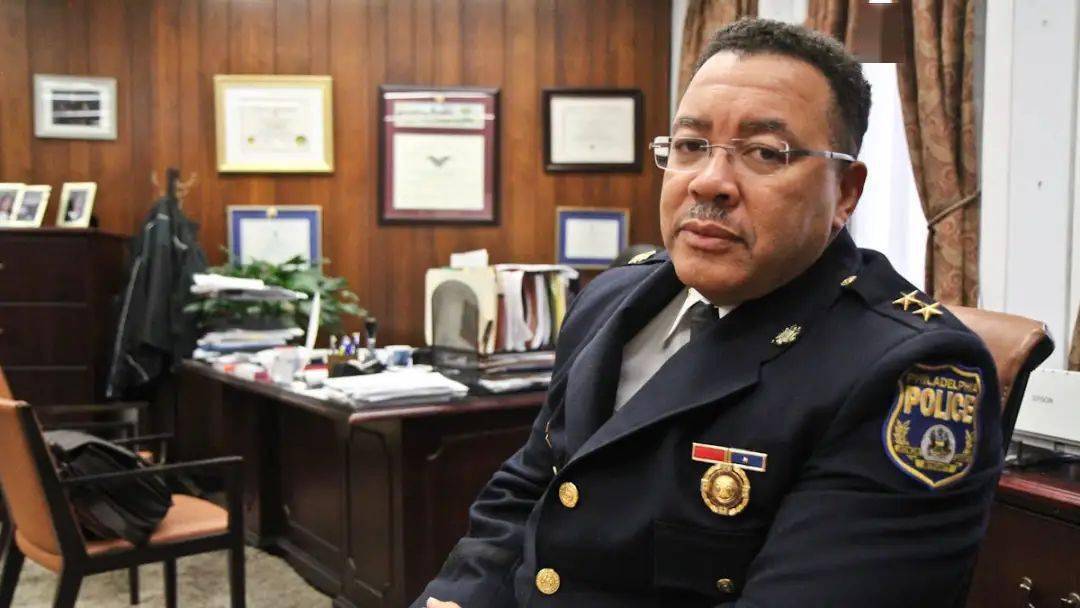 贝瑟尔目前是费城学区的安全总监,他也曾担任费城警察局的副局长.