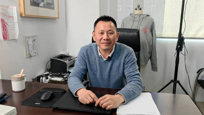 新院士"素描"|彭慧胜的辩证法_电池_研究_科研