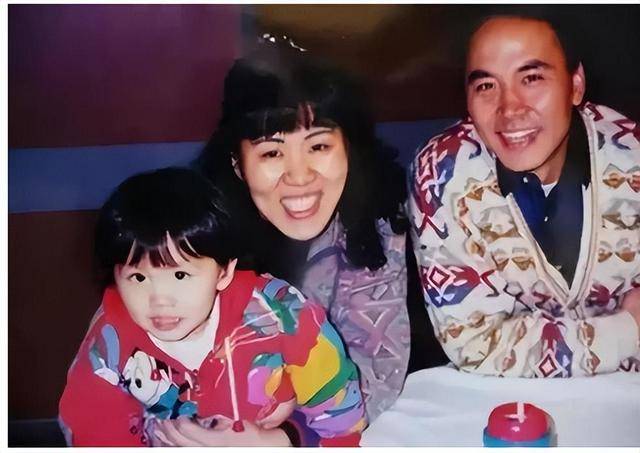 郎平:56岁遇到真爱,被"平凡"丈夫宠成小女人_中国女排_精神_队伍