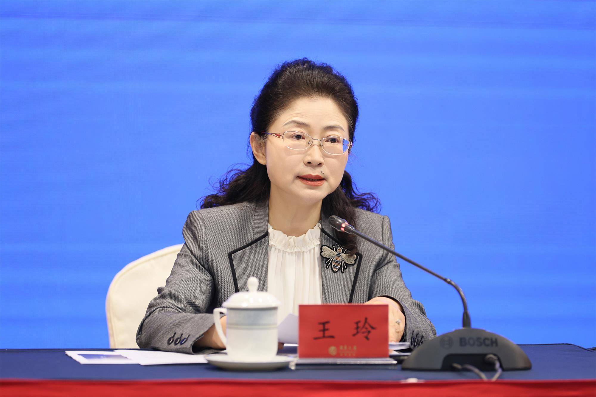 "广东省药品监督管理局副局长王玲介绍,广东以三医联动方式对医疗机构