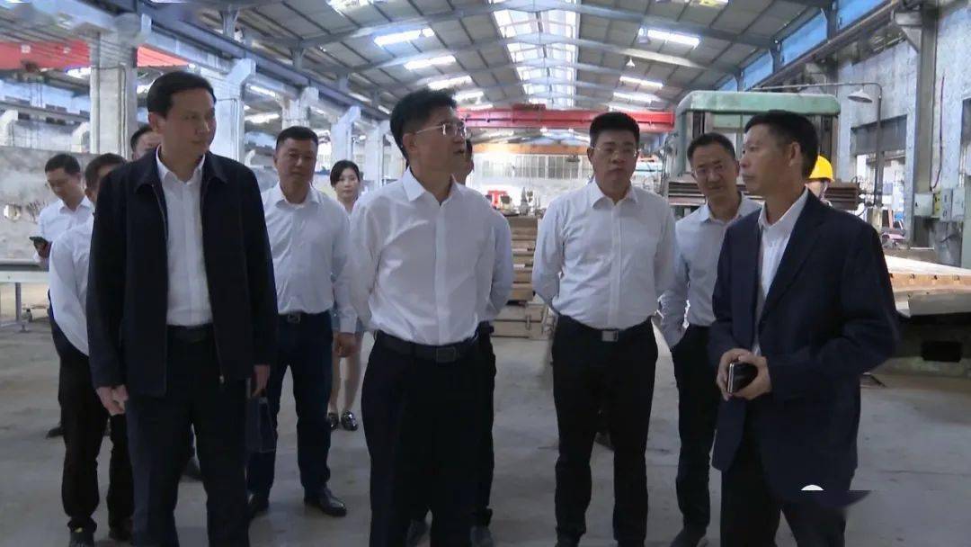 王胜一行先后来到揭阳市合升机械石材有限公司,广东侨华科技有限公司