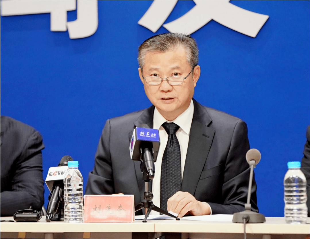 天津市卫生健康委副主任 刘先夺发布会上,天津市卫