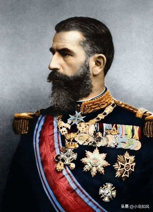 虽然卡罗尔二世不争气,但是费迪南一世还不想放弃他,其实斐迪南一世