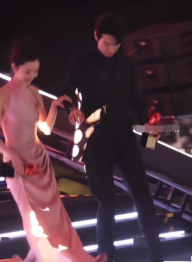 白敬亭宋轶装不熟,魏大勋秦岚杨幂修罗场_镜头_什么_张凌赫