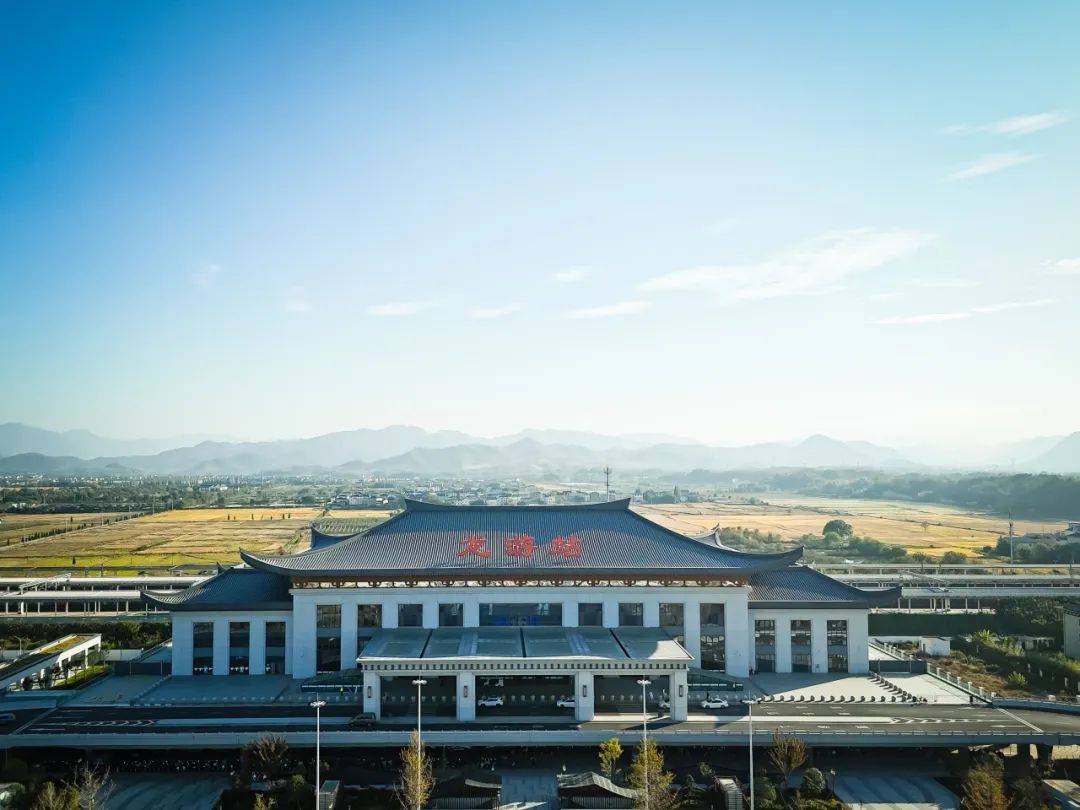 见证蝶变 | 龙游火车站