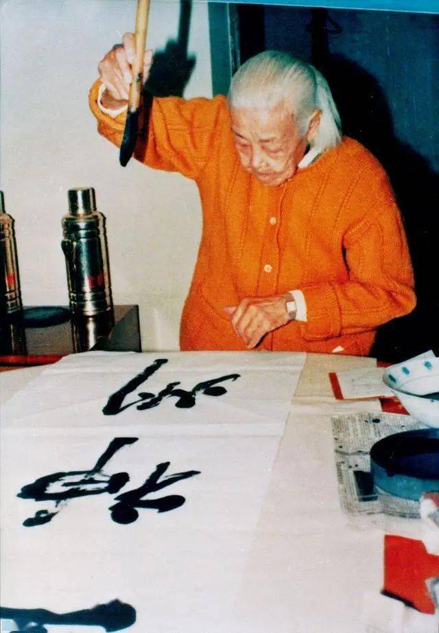 女书法家萧娴的12副书法对联佳作_江苏省_书展_一面